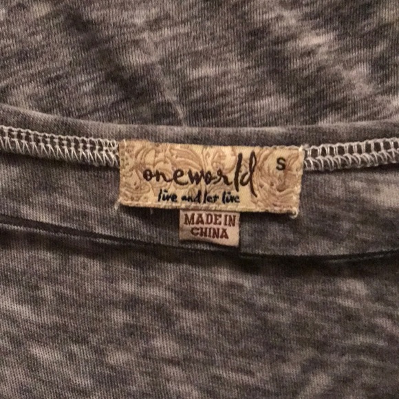 ONE WORLD t-shirt - Picture 3 of 3